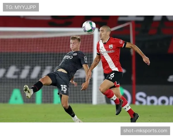 布伦特福德逆转取胜，展现顽强韧性与团队凝聚力